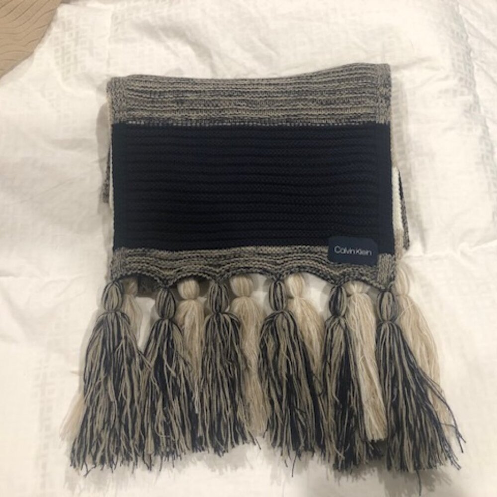 Calvin Klein Scarf 100% Acrylic